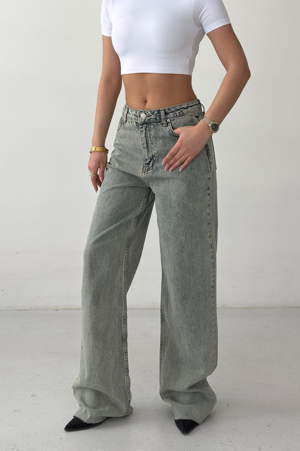 Routines Vintage Wash Straight Jeans 7937 - ROUTINES