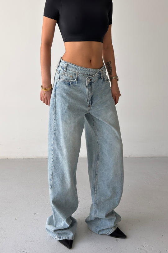 Routines Washed Cross Button Jeans - Mid Blue 1395-26