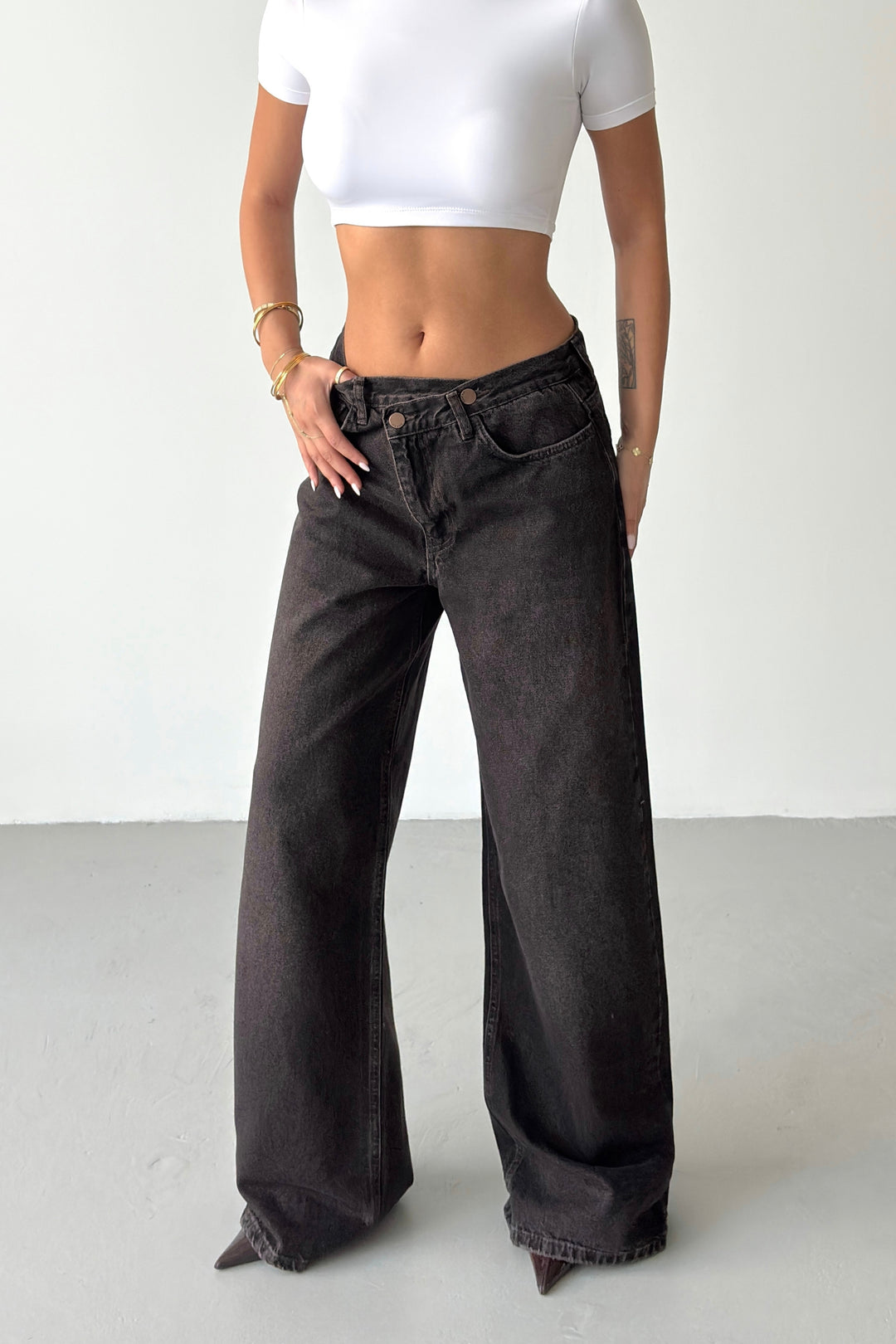 Routines Washed Cross Button Jeans - Vintage Brown 4935
